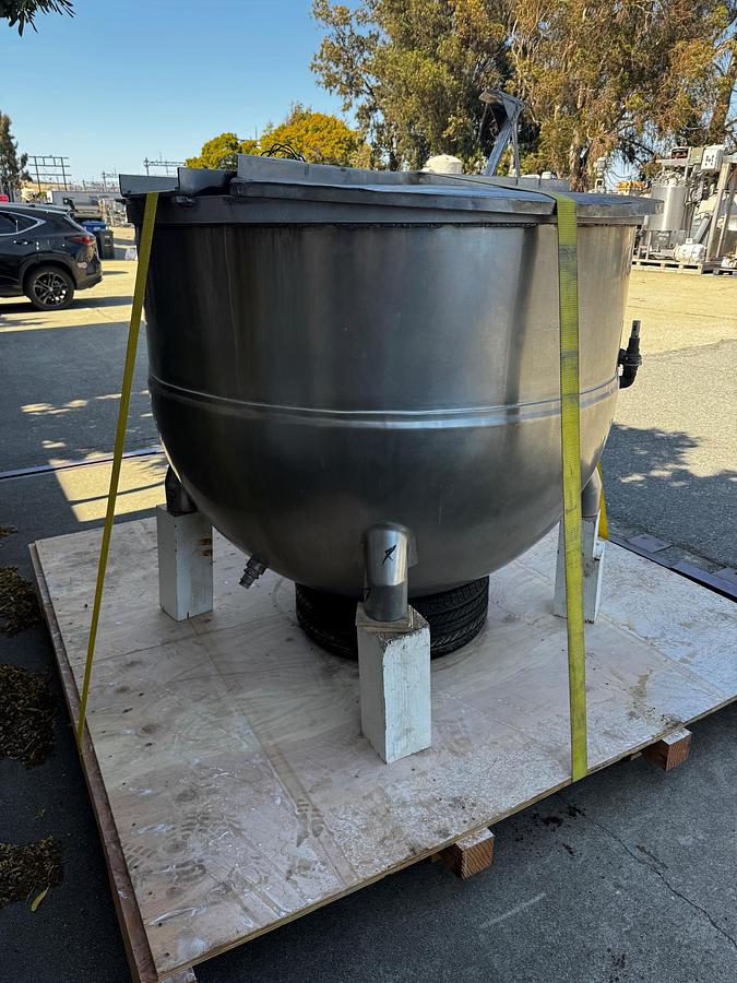 Used Kettle, 300 Gallon, Groen, Model N300, 100 PSI, Scraper Agitation, Stainless Steel, #5991415