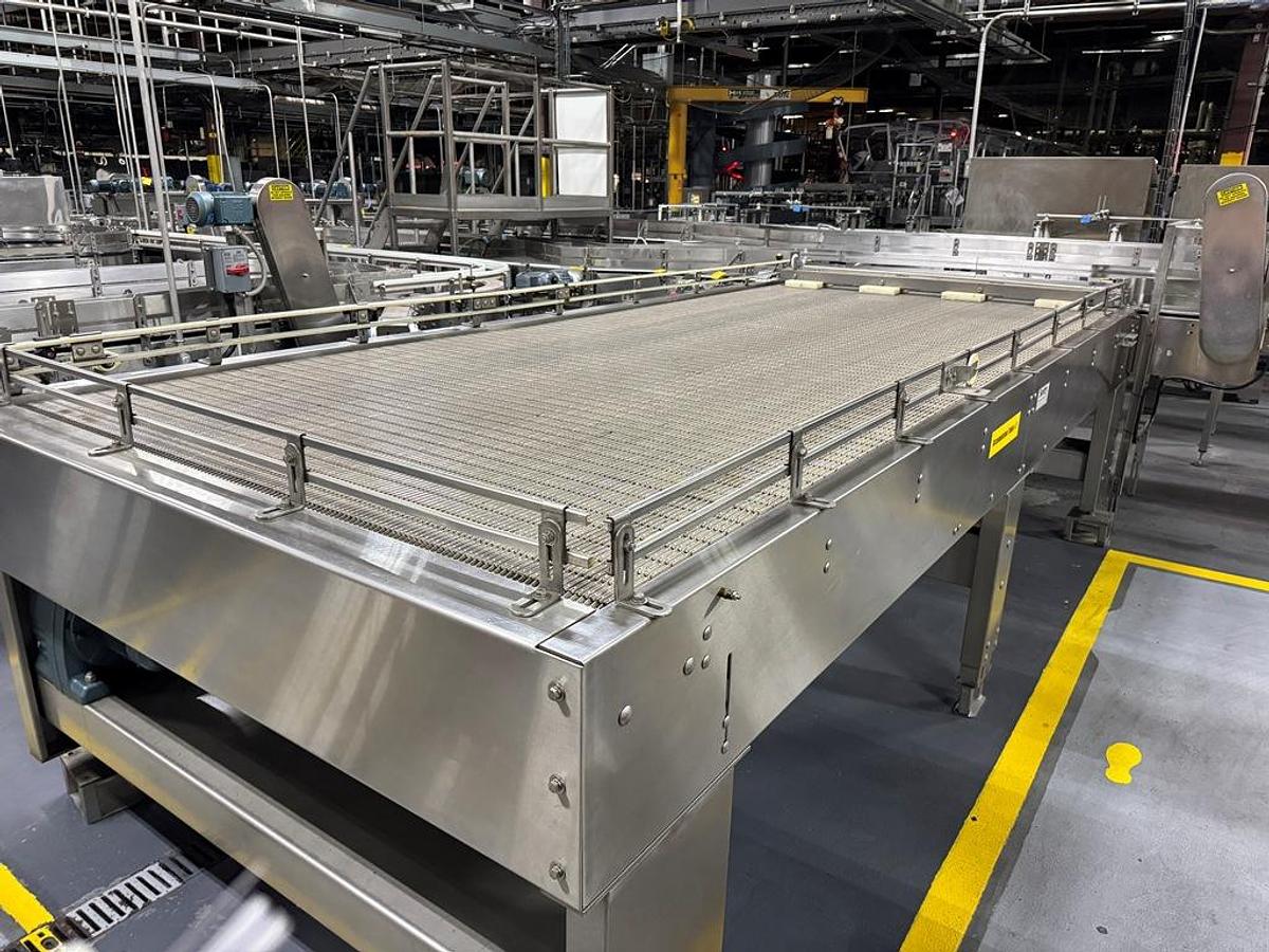 Used Bottling Line, 400 BPM, US Bottlers Filler, Krones Labelers, Fuji Intersleeve, Kisters Packer, #5991610