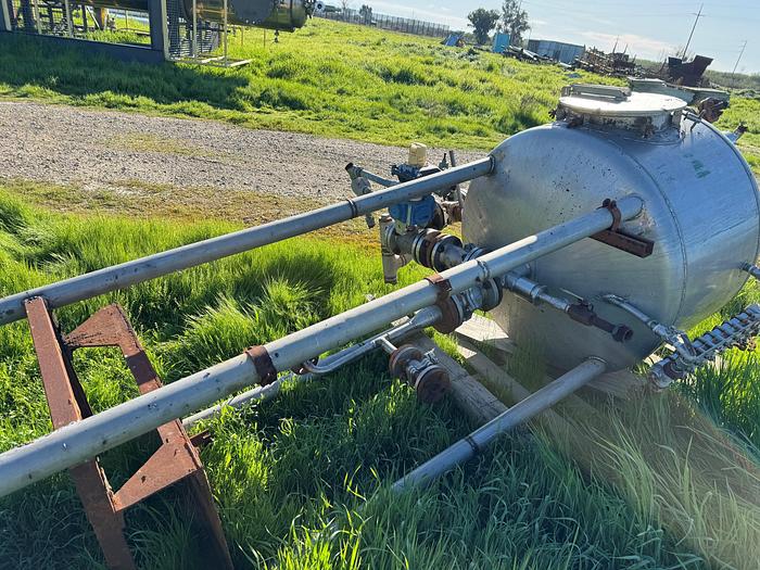 Used Tank, 100 Gallon, Stainless Steel, Dish Top & Bottom, 36" x 24" #S745488