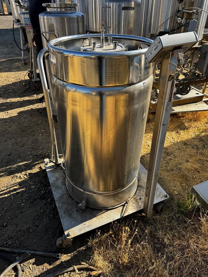 Used Tank, 55 Gallon (211 Liter), Bolz, 316L Stainless Steel, Portable, #5991464