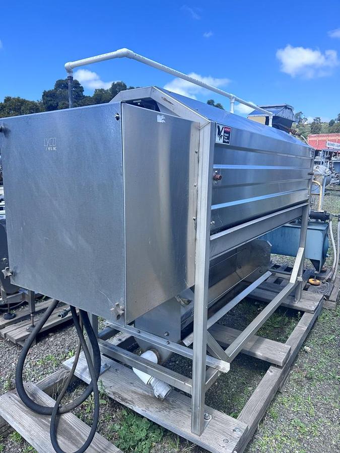 Used Peeler, Lyco, S/st, Washer, Mdl 7000 Scrubber #C744144