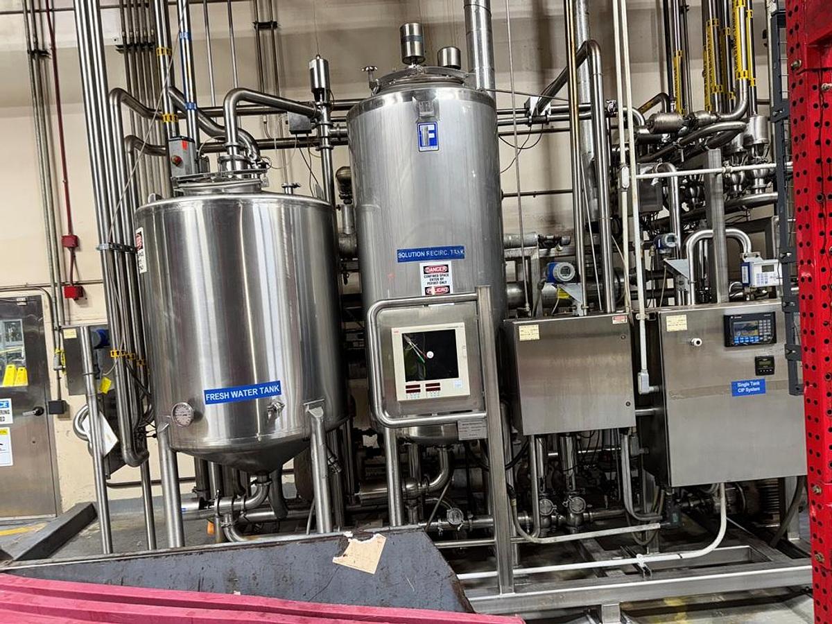 Used CIP, Quantum Solutions, (2) Feldmeier Tanks 450 & 300 Gallon, Heat Exchanger, 10 HP Pump, #5991627