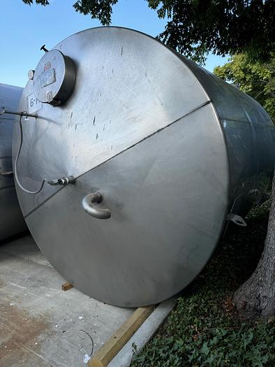 Used Tank, 6,500 Gallon, Stainless Steel, Dish Bottom, Legs, #5990998