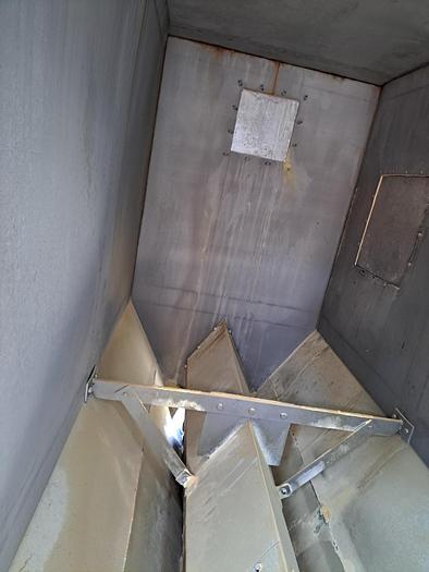 Used Hopper, Dump, 200 CF, 304 Stainless Steel, Auger Discharge #5674437