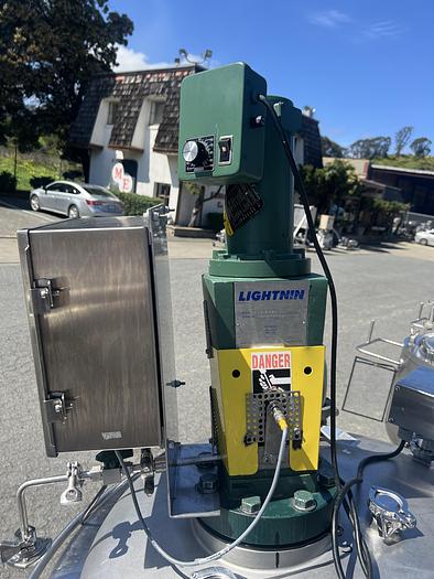 Used Reactor, 130 Gallon (500 Liters), 316L Stainless Steel, Jacketed, 45 PSI Internal, Agitated #S745435