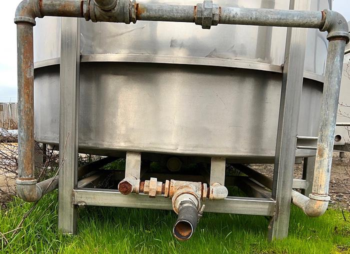 Used 1,000 Gallon Round-End Stainless Steel Cheese Vat with Bottom Jacket and Agitator #S744995