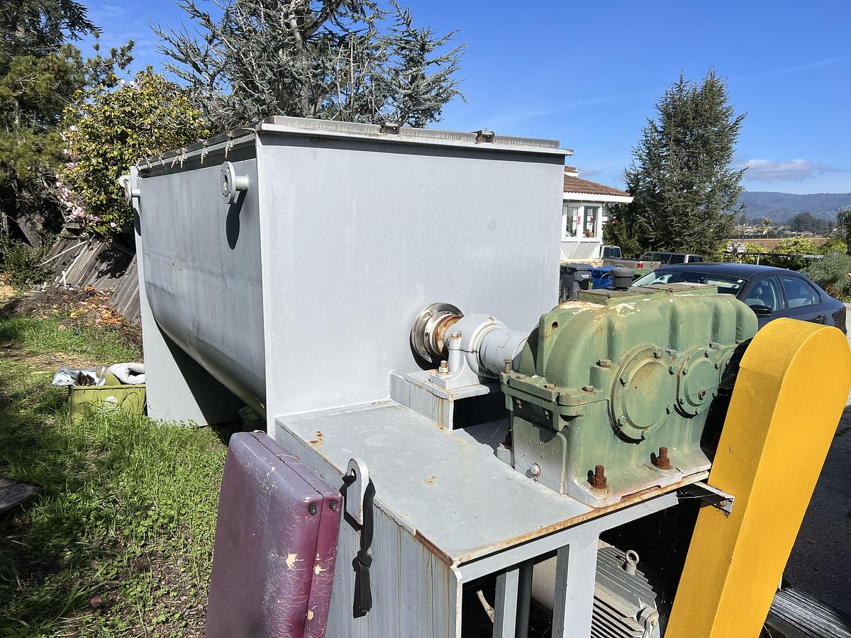 Used Mixer, Ribbon, 200 CF, Stainless Steel, Jacketed, Hollow Ribbons