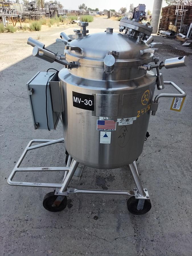 Used Tank, 39 Gallon (150 Liter), 316 Stainless Steel, Jacketed, Agitated, 45 PSI, Precision Stainless, #5991487