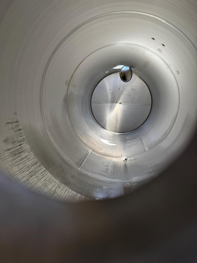 Used Tank, 6,870 Gallon (26,000 Liter), 7' Diameter, Stainless Steel, Vertical #5991407