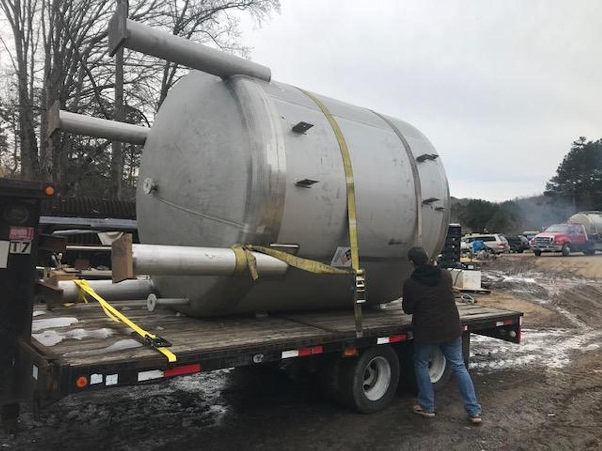 Used Tank, 4,000 Gallon (Approx.), 316 Stainless Steel, Vertical, Dish Top & Bottom, #5991697