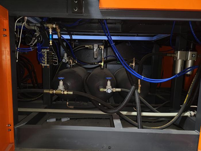 Used Blow Molder, 4-Cavity, 5,550 BPH, High Pressure Compressors - #