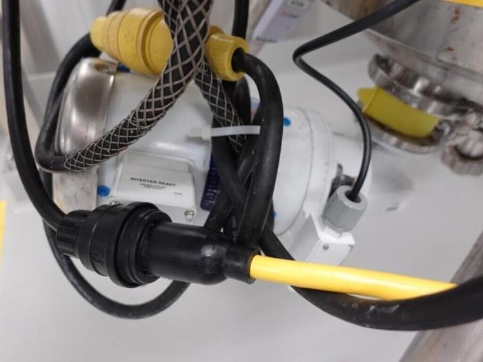 Used Reactor, 25 Gallon (100 Liters), Hastelloy, Jkt, Agitated #S745445