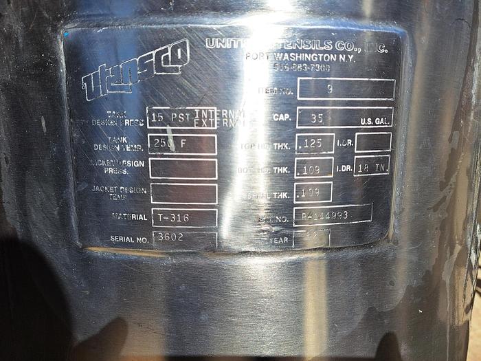 Used Tank, 35 Gallon, 316 Stainless Steel, 17" x 34", 15 PSI, Port #S734770