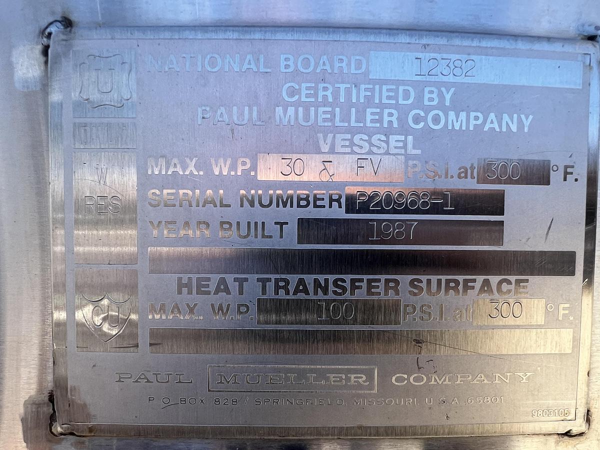 Used Tank, 290 Gallon (1,100-Liter), 316L Stainless Steel, Jacketed, Full Vacuum, Mueller, #5991518