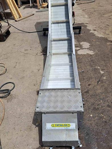 Used Conveyor, Belt, 14" x 10', Inclined, Aluminum, Z-Frame #S744767