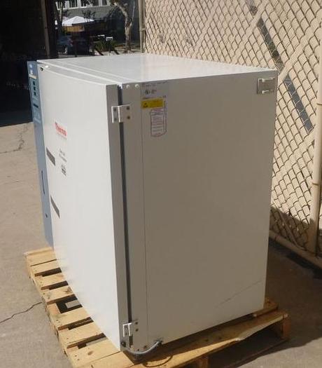 Used Oven, Thermo, Mdl 3310, Incubator, CO2, 11.4 CF, A #S744249