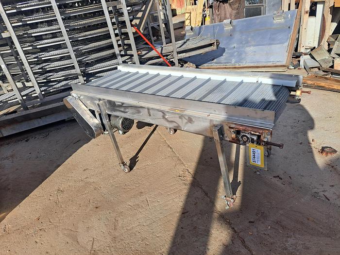 Used Conveyor, Belt, 24" x 72", S/st, 1 HP, Cleated, Incline #S744491