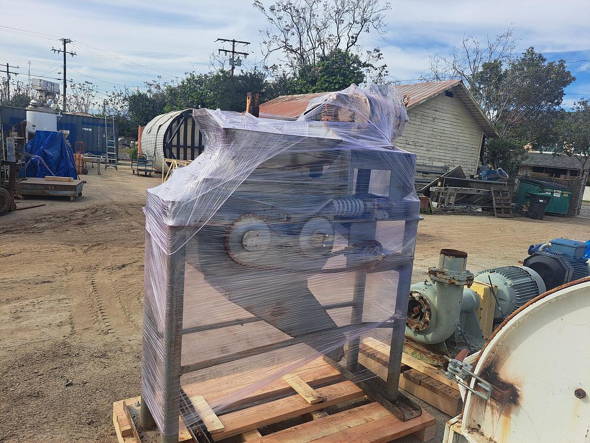 Used Crusher, Roll, 14.5" x 10", 2-Roll, C/st, 3 HP #S744261