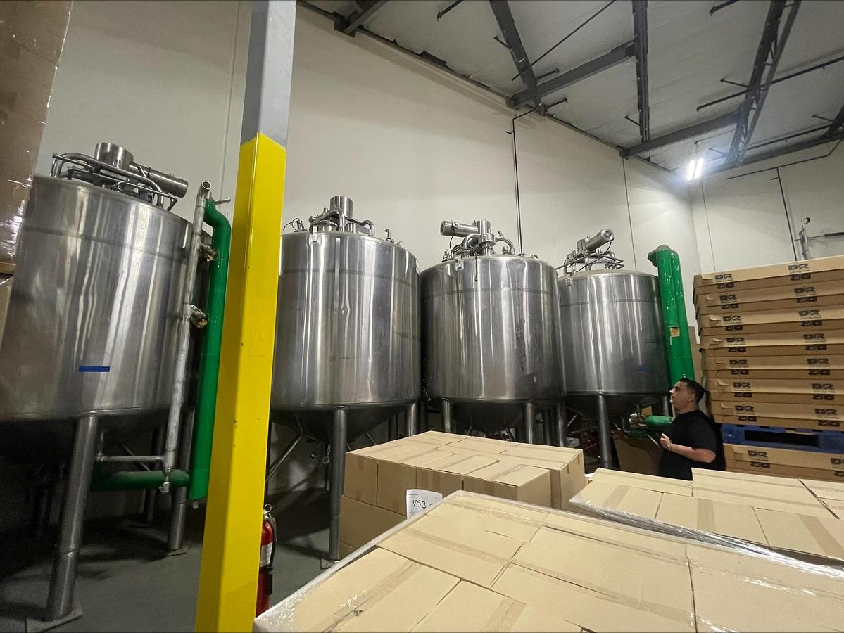 Used Tank, 2,500 Gallon, 316L Stainless Steel, Jacketed & Insulated, Agitated, DCI, #5991547