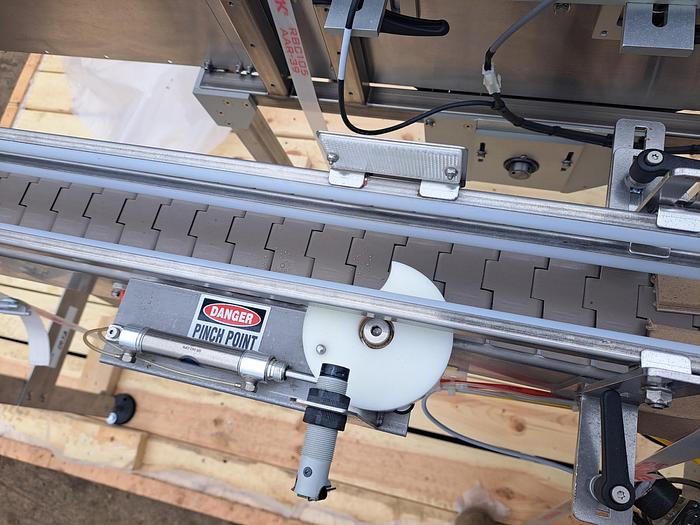 Used Capper, Inline, Chuck Screw Capper, Automatic, Cap Feeder #C745456