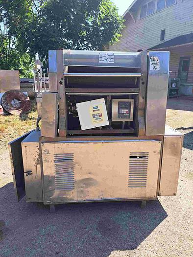 Used Former, Toresani Pavan, Model MT600 Tortellini Pasta Machine, Nine Punch #S745196