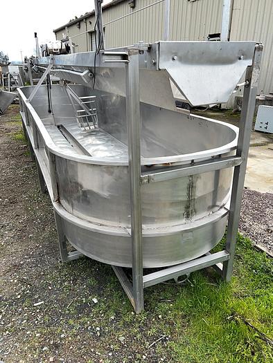 Used 1,000 Gallon Round-End Stainless Steel Cheese Vat with Bottom Jacket and Agitator #S744995