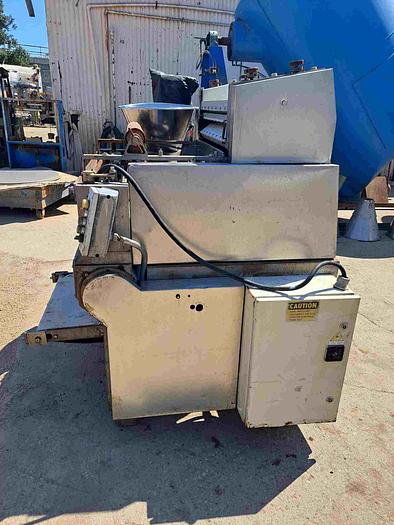 Used Former, Toresani Pavan, Model MT600 Tortellini Pasta Machine, Nine Punch #S745195