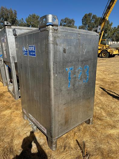 Used Tank, 550 Gallon, 316 Stainless Steel, Tote, #5991028