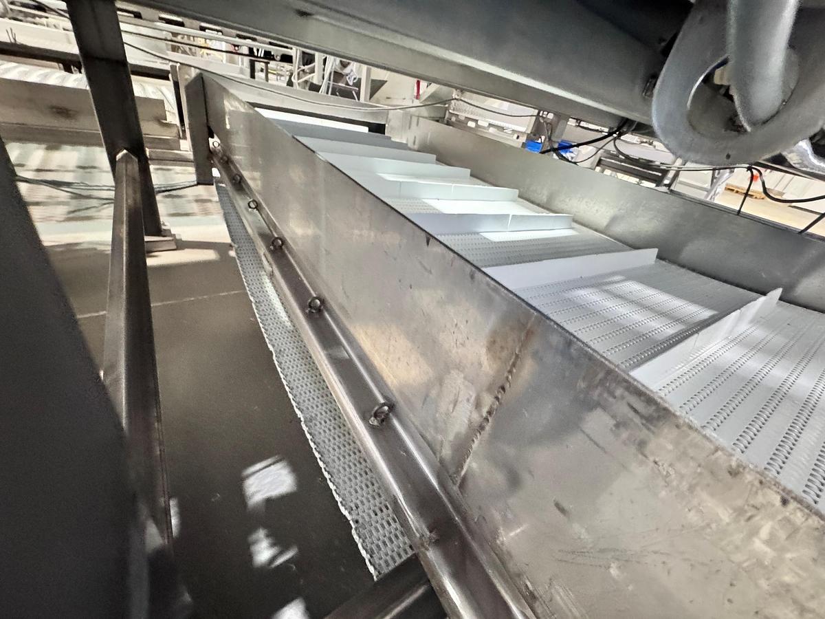 Used Conveyor, Belt, 30" Wide x 7' Long, Stainless Steel, Incline, Cleated, #5992000