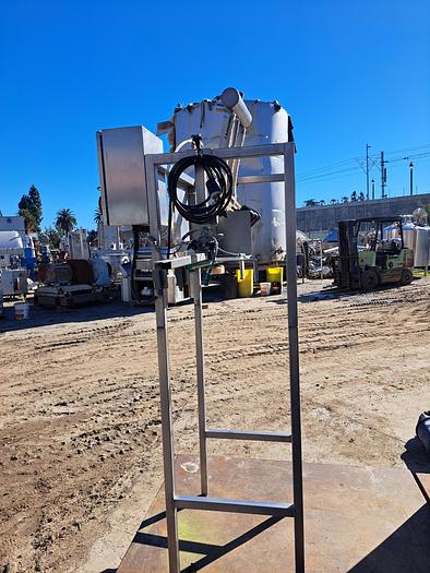 Used Filler, Stainless steel, 3 Head, Liquid Juice, 100 Pounds. #C745399