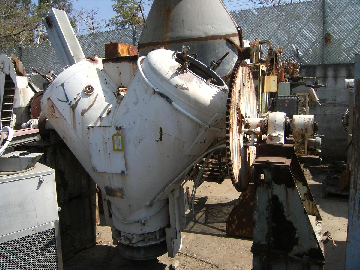 Used Dryer, Vacuum, V-Type, 20 CF, S/st, Petterson-Kelley, Jkt, Liq Feed, #S733096