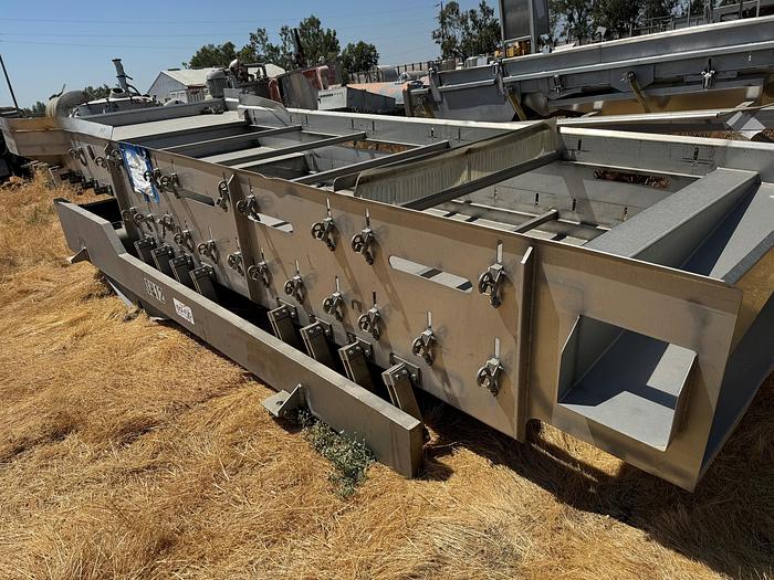 Used Feeder, Vibratory, 48" x 14', Stainless Steel, Key Iso-Flo #S745405
