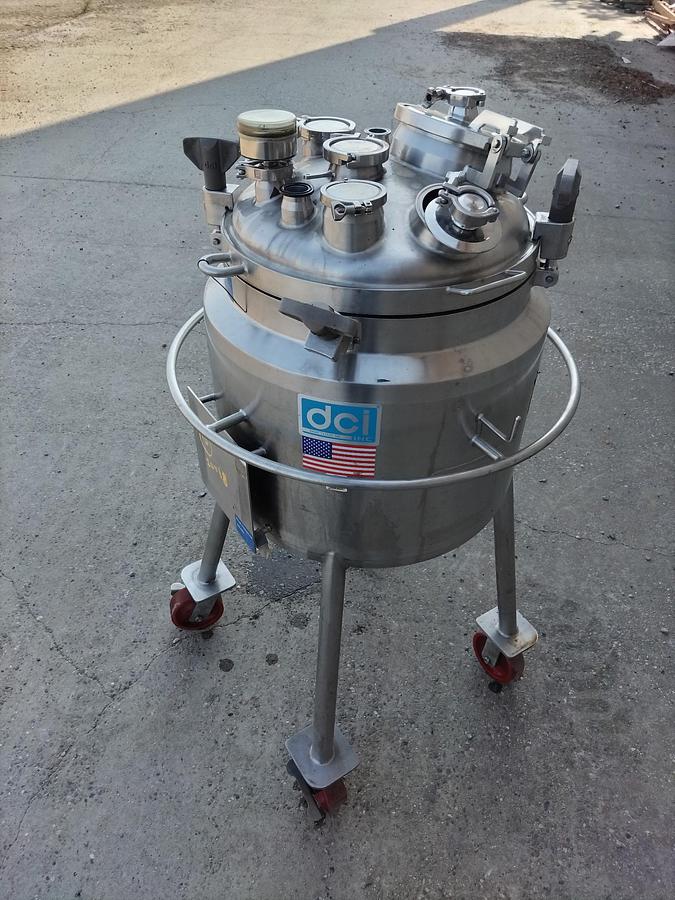 Used Tank, 26 Gallon (100 Liter), DCI, Stainless Steel, Fermenter, #5991467