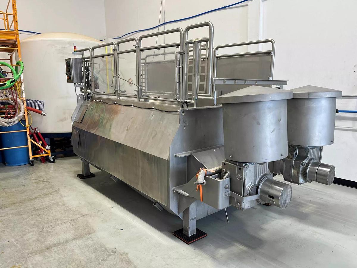 Used Mixer, Ribbon, 1100 Gallon, Dual Shaft, Stainless Steel, Jacketed, Food Mixer, 15 HP, 7500 lb, K6378, #5991750