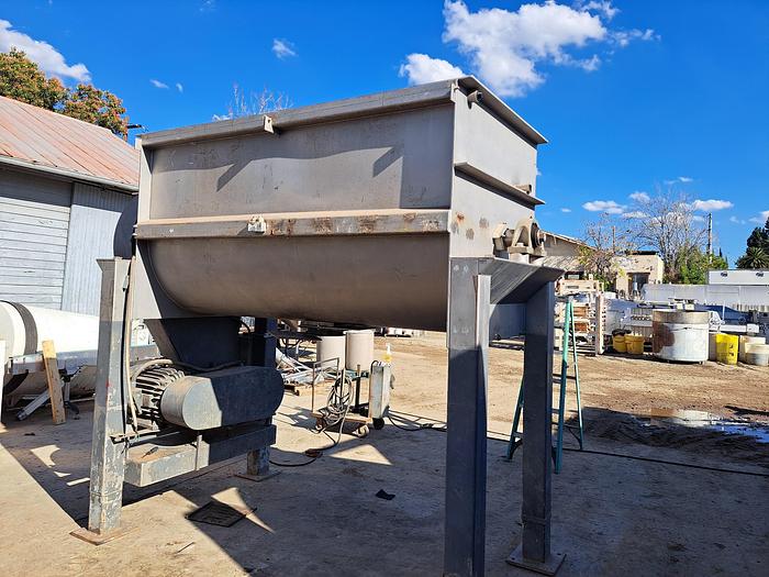 Used Mixer, Ribbon, 100 CF, Stainless Steel, Gearhead Drive #S745338