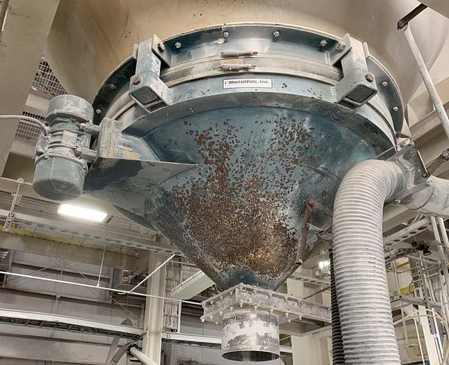 Used Bin, Bin Bottom, MetalFab, 12” Outlet, 6’ Diameter Tank #C745151