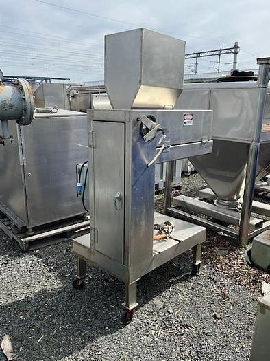 Used Filler, Piston, 6-Head, Depositor, Stainless Steel, #S739761