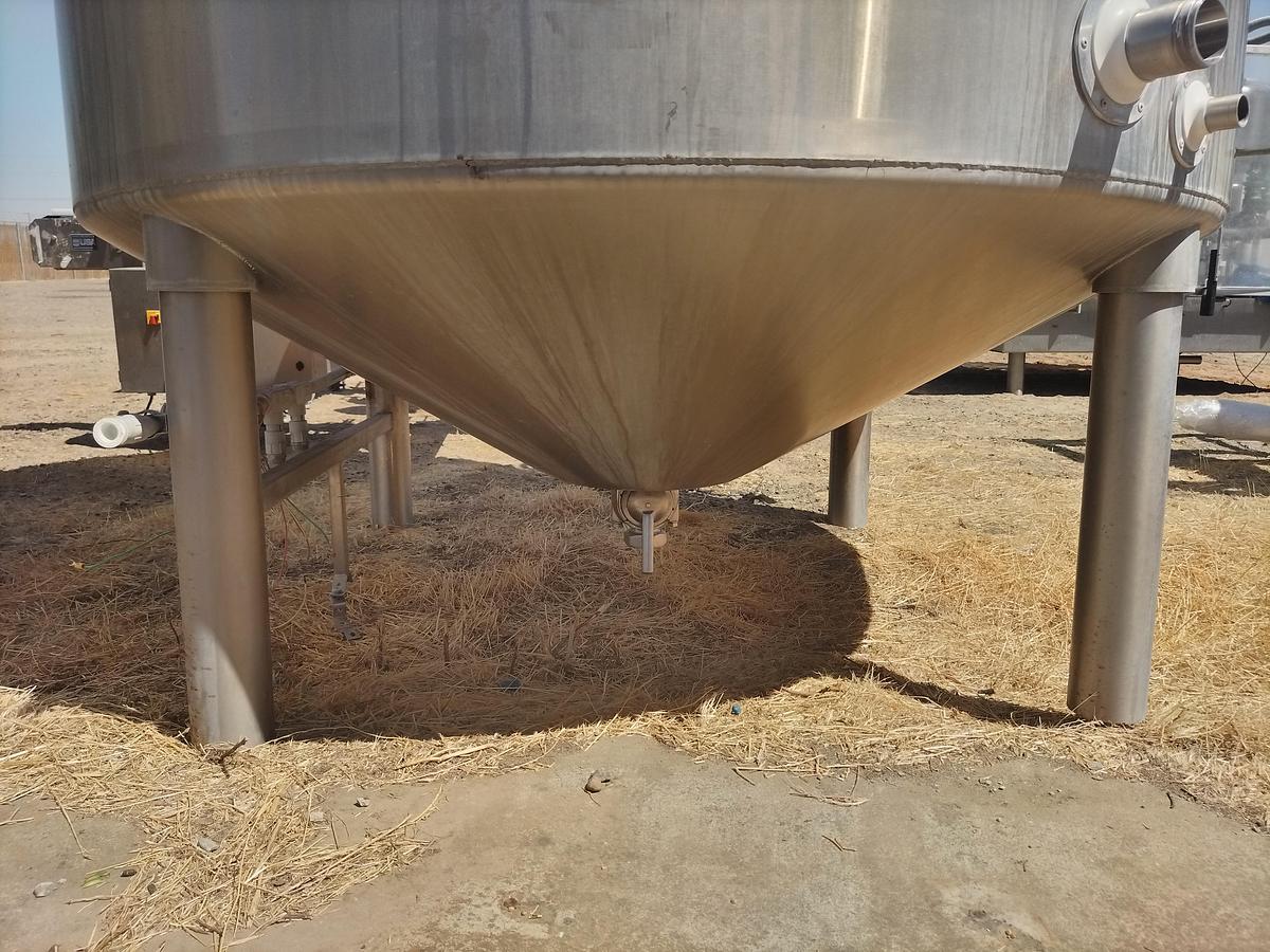 Used Tank, 1,000 Gallon, Stainless Steel, Jacketed, Agitated, Cone Bottom, Qualtech, #5991884