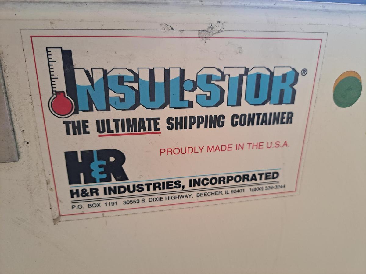 Used Cart, 26" x 18" x 23", Insulated, On Wheels (6) #S734619