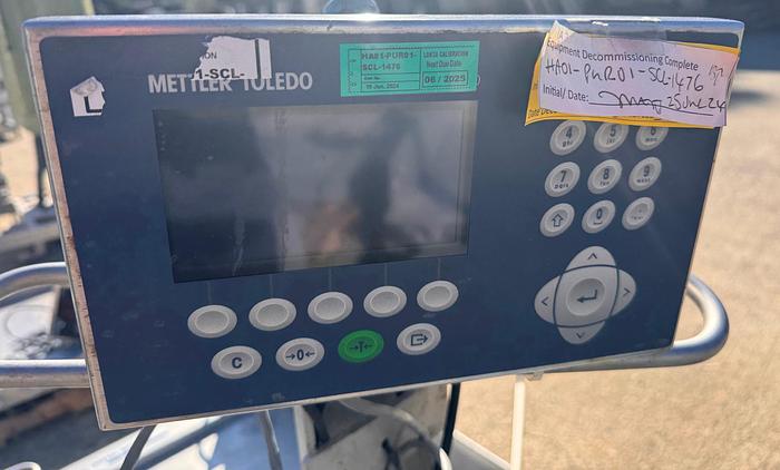 Used Scale, Platform, 42" x 42", 5,000 Pounds, Stainless Steel, Mettler Toledo, IND560, #5991255