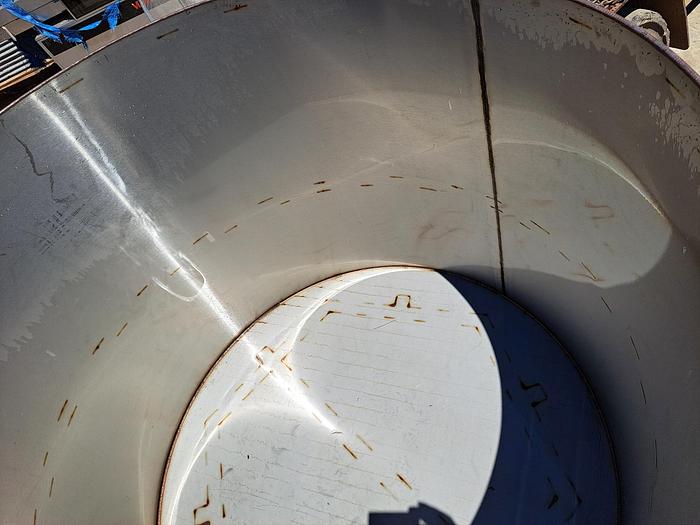 Used Tank, 580 Gallon, 304 Stainless Steel, Straight Side, Flat Bottom #S745257