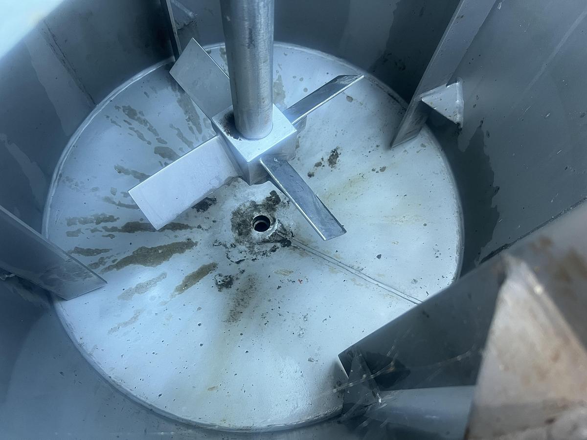 Used Tank, 35 Gallon, S/st, 21-1/2" X 22", Agit., #C695168