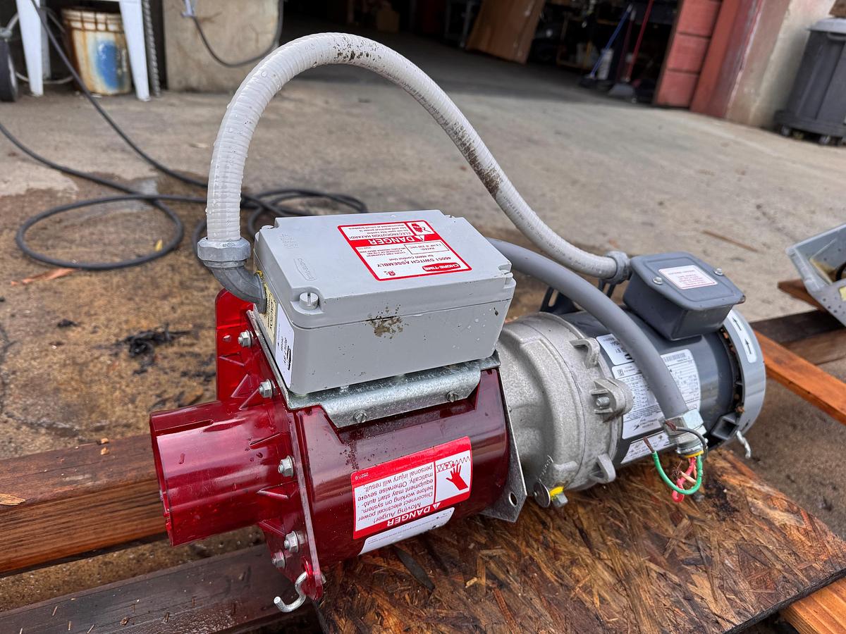 Used Feeder, Screw, 3.5" Diameter, PVC, Mild Steel, Direct Drive, 0.5 HP #5991397