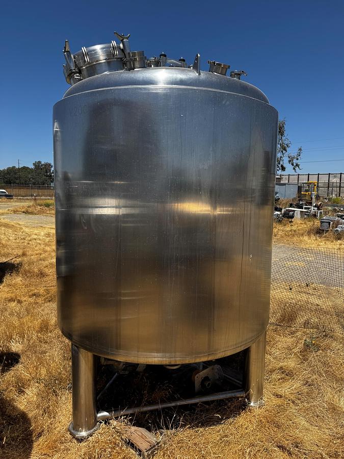 Used Tank, 660 Gallon, Stainless Steel, Jacketed, Agitated, Dish & Cone Bottom, with Mixer, #5991337