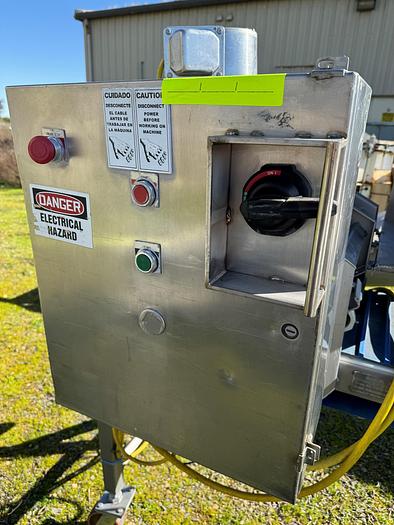 Used Slicer, Tip and Tail Cutter, Topper, F.I.R.M. Inc., 16" Wide Belt, 12" Blade - #5355506