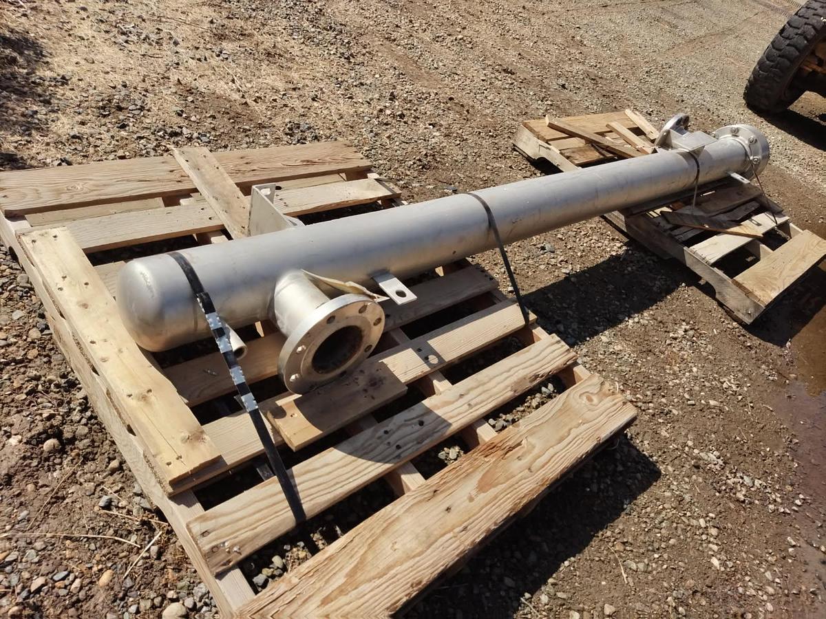 Used Heat Exchanger, Shell & Tube, 100 SF, S/st, 150 PSI, B #S743656