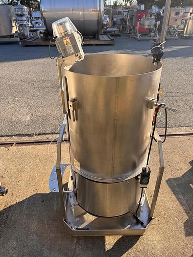 Used Reactor, 66 Gallon (250 Liter), Single Use, Stainless Steel, HyClone, 24" x 42" #5991246