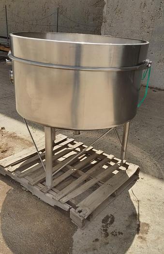 Used Stainless Steel 200 Gallon Tank with Lid #S745075