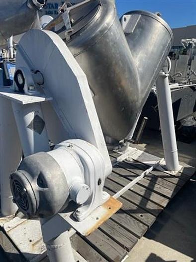 Used V-Type Mixer, 10 CF, Twin Shell, Patterson Kelley, 90 #/CF - #