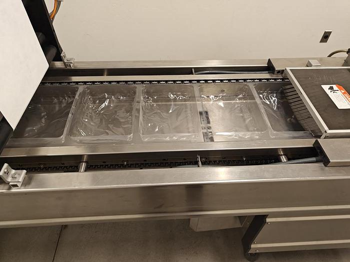 Used Multivac R 230 Rollstock Thermoformer - New in 2001 - #4588095